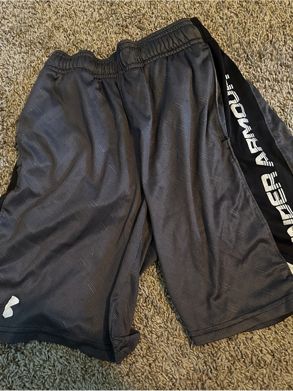 Under Armour Boys  Charcoal Gray Athletic Shorts with Black Side Panel